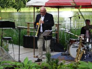 Performance at Lehtola Photo