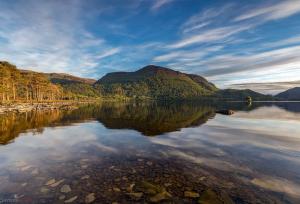 Mountains & Lake in Killarney National Park Photo