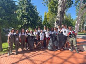 Group Volunteers Photo